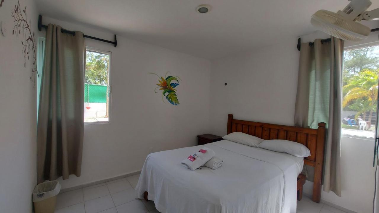 Hostel Punta Sam Cancún Exterior foto