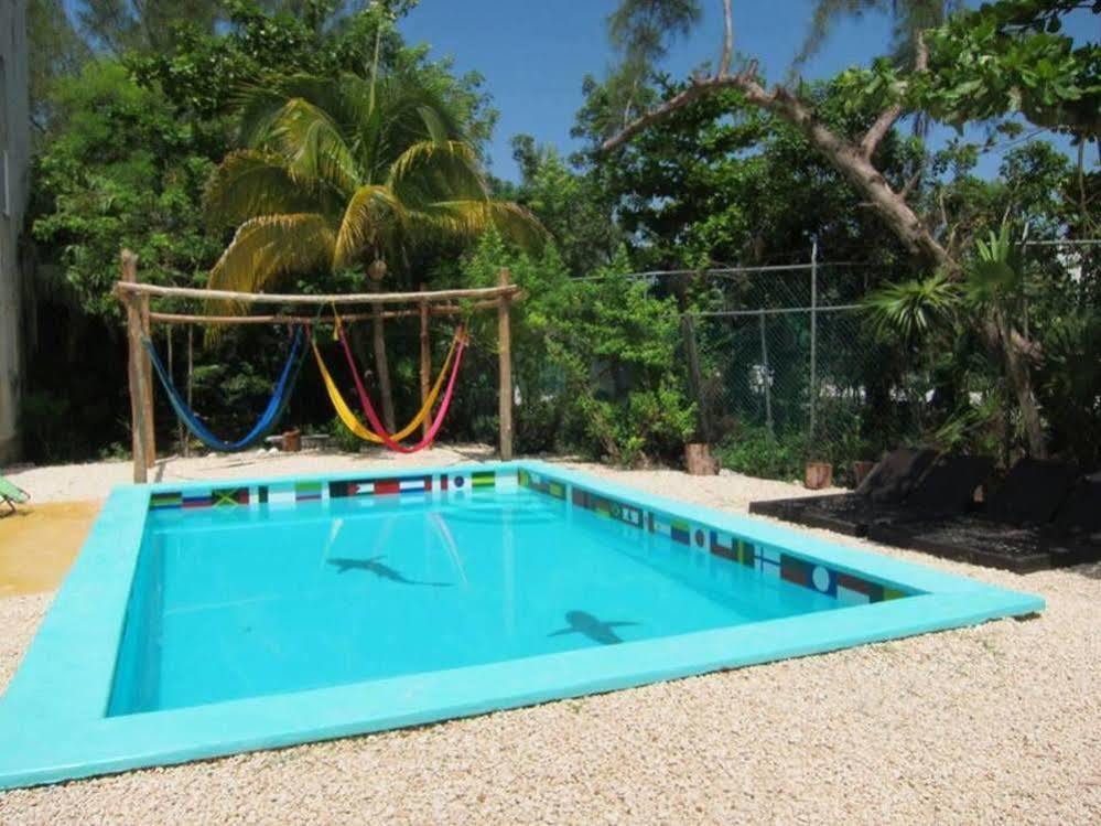 Hostel Punta Sam Cancún Exterior foto